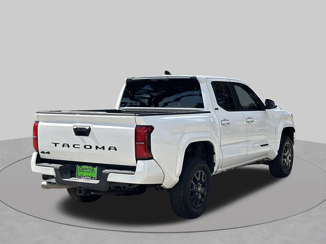 Used 2026 Toyota Tacoma SR5 AWD/4WD image 5