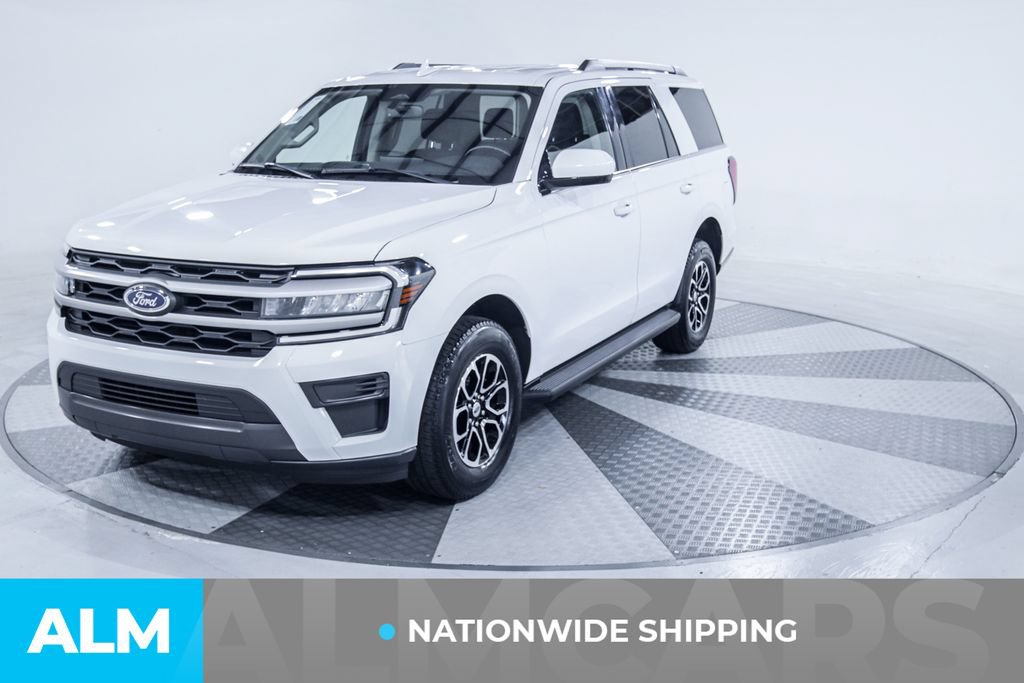 Used 2024 Ford Expedition XLT RWD image 2