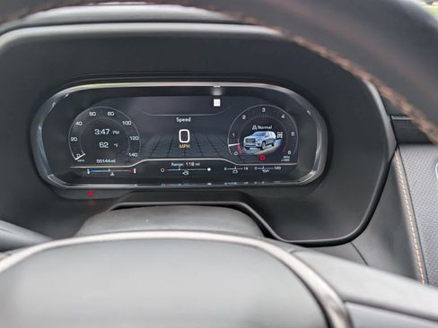 Used 2022 GMC Yukon AT4 AWD/4WD image 32