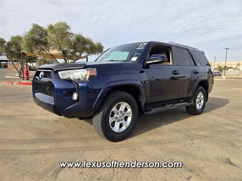 Used 2017 Toyota 4Runner SR5 image 2