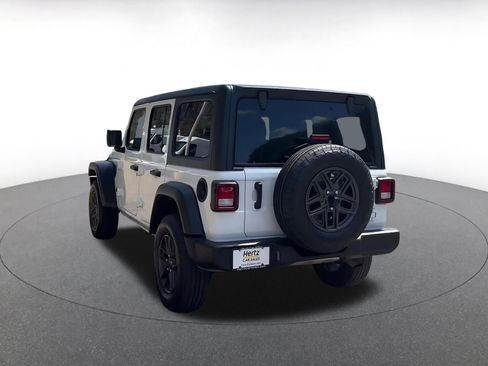Used 2025 Jeep Wrangler Unlimited Sport AWD/4WD image 11
