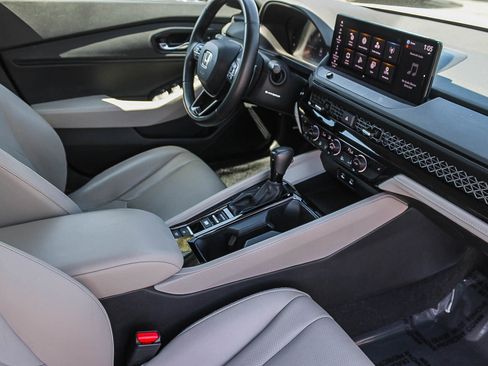 Used 2023 Honda Accord EX-L image 17