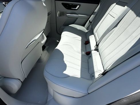New 2026 Mercedes-Benz EQE 320 4MATIC SUV image 24