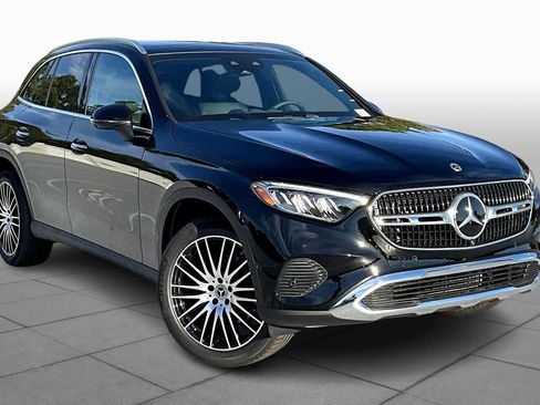 Used 2026 Mercedes-Benz GLC 300 image 3