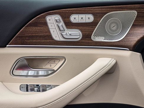 New 2026 Mercedes-Benz GLE 450 4MATIC image 12