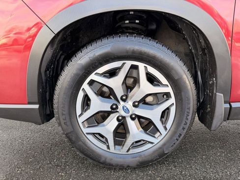 Used 2019 Subaru Forester Premium w/ All-Weather Package image 10