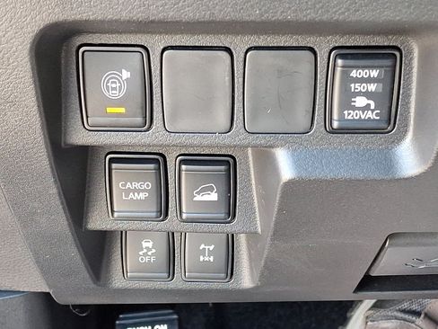 Used 2024 Nissan Frontier PRO-4X w/ Pro Premium Package AWD/4WD image 30