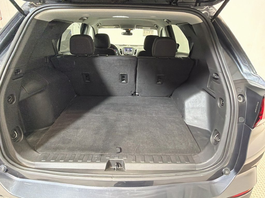 Used 2023 Chevrolet Equinox LT w/ LPO, Floor Liner Package AWD/4WD image 24