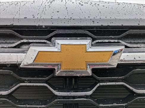 New 2026 Chevrolet Trax LT w/ Sunroof Package image 17