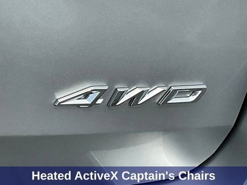 Used 2024 Ford Explorer XLT w/ Equipment Group 202A AWD/4WD image 14