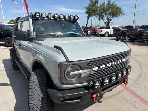 Used 2021 Ford Bronco Badlands AWD/4WD image 7