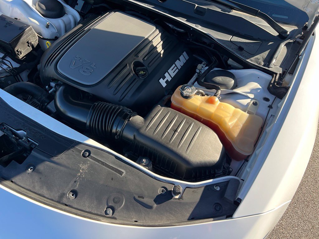 Used 2016 Dodge Charger R/T RWD image 40