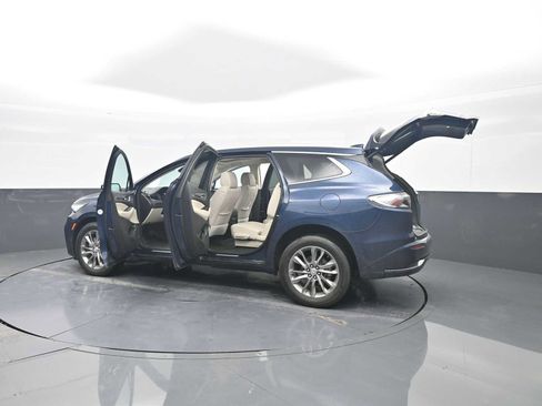 Used 2024 Buick Enclave Avenir w/ Avenir Technology Package AWD/4WD image 42