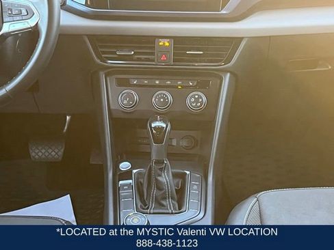Certified 2022 Volkswagen Taos SE image 16