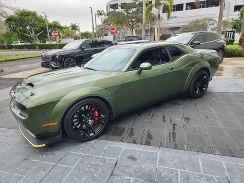 Used 2022 Dodge Challenger SRT Hellcat image 11