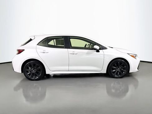 Used 2023 Toyota Corolla XSE FWD image 9