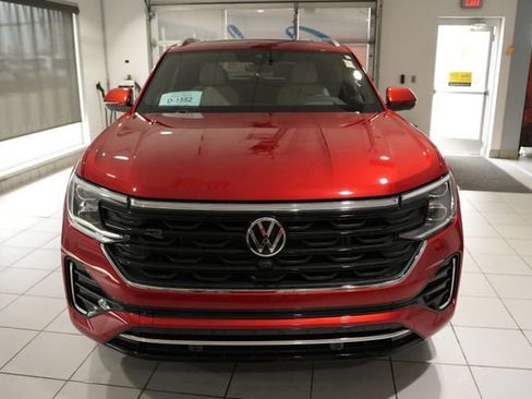 Used 2025 Volkswagen Atlas Cross Sport SEL Premium R-Line AWD/4WD image 6