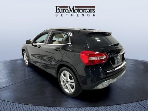 Used 2018 Mercedes-Benz GLA 250 4MATIC image 3