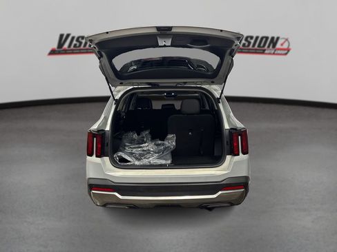 New 2026 Kia Sorento S w/ S Panoramic Sunroof Package FWD image 11