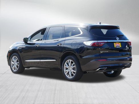 Used 2023 Buick Enclave Essence w/ Experience Buick Package AWD/4WD image 5