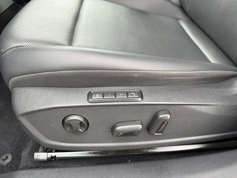 Used 2022 Volkswagen ID.4 Pro S RWD image 10