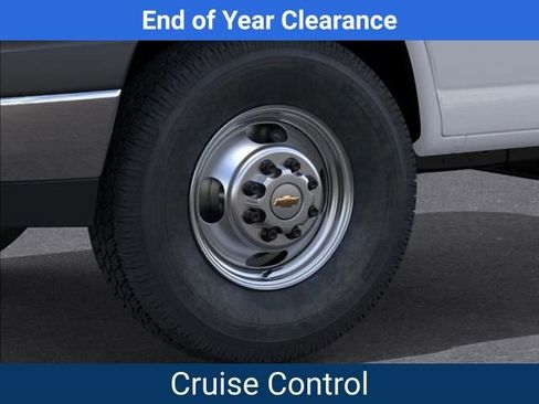 New 2025 Chevrolet Express 4500 4500 Series w/ Power Convenience Package image 10