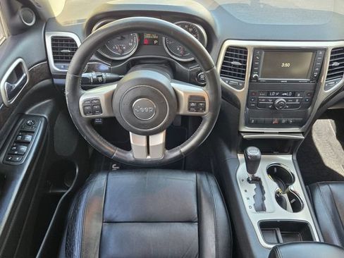 Used 2013 Jeep Grand Cherokee Laredo RWD image 17