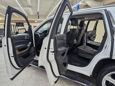 Used 2020 GMC Yukon Denali w/ Denali Ultimate Package AWD/4WD image 17