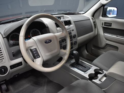 Used 2009 Ford Escape XLT FWD image 4