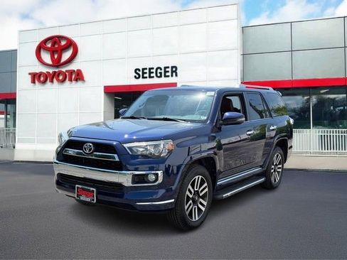 Used 2018 Toyota 4Runner Limited AWD/4WD image 11