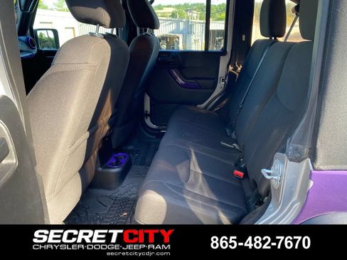 Used 2015 Jeep Wrangler Unlimited Sport w/ Quick Order Package 24S AWD/4WD image 10