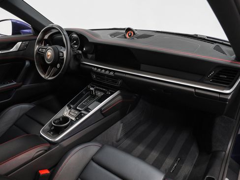 Used 2024 Porsche 911 Carrera 4S image 28