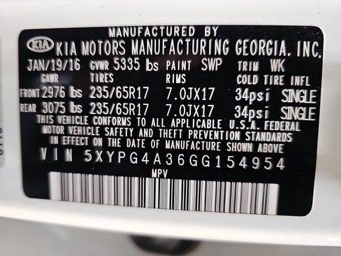 Used 2016 Kia Sorento LX w/ LX Convenience Package image 24