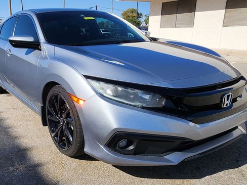 Used 2019 Honda Civic Sport image 3