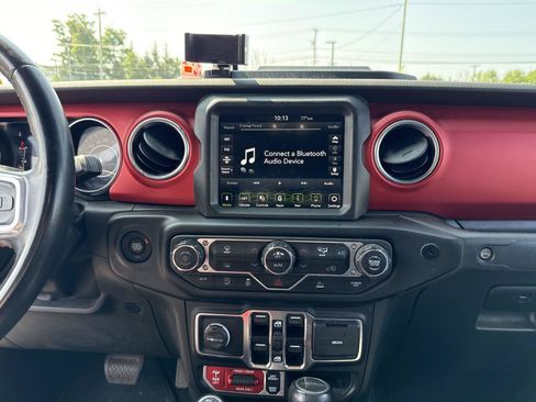 Used 2022 Jeep Gladiator Rubicon AWD/4WD image 15