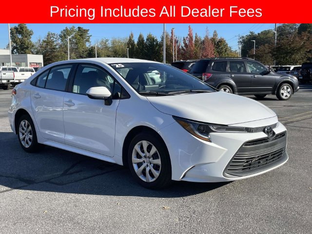 Used 2025 Toyota Corolla LE FWD image 7