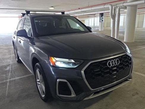 Used 2023 Audi Q5 e Premium w/ Convenience Package AWD/4WD image 2