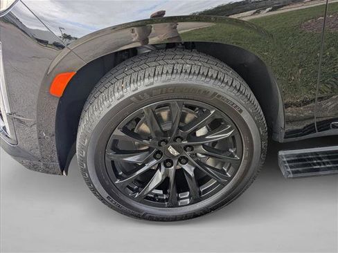 Used 2022 Cadillac Escalade Sport w/ Touring Package AWD/4WD image 21
