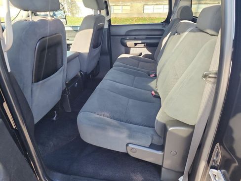 Used 2008 Chevrolet Silverado 2500 LT w/ 1LT Convenience Package AWD/4WD image 8