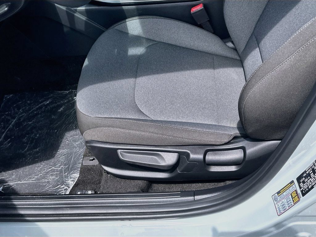 New 2026 Kia K4 FWD image 18