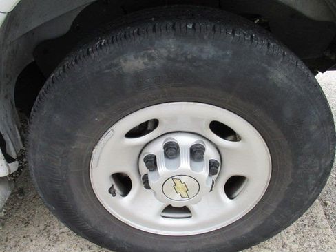 Used 2024 Chevrolet Express 2500 Work Van w/ Driver Convenience Package image 24