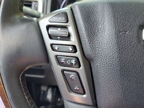 Used 2017 Nissan Titan Platinum Reserve image 20