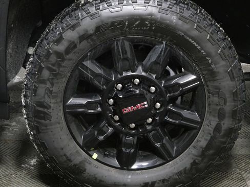 New 2026 GMC Sierra 3500 AT4 w/ AT4 Premium Plus Package image 8