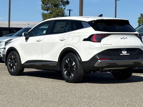New 2026 Kia Sportage LX FWD image 7