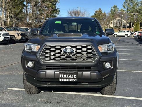 Used 2020 Toyota Tacoma TRD Sport image 24