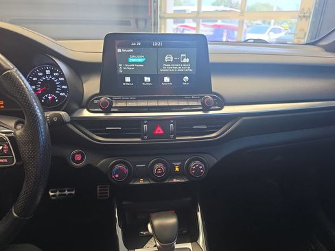 Used 2021 Kia Forte GT-Line w/ GT-Line Premium Package FWD image 25