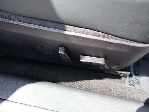 Used 2023 Tesla Model 3 Standard Range image 42