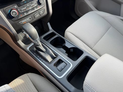 Used 2018 Ford Escape SE FWD image 29
