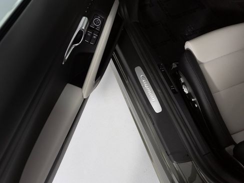 Certified 2025 Porsche 718 Cayman image 21