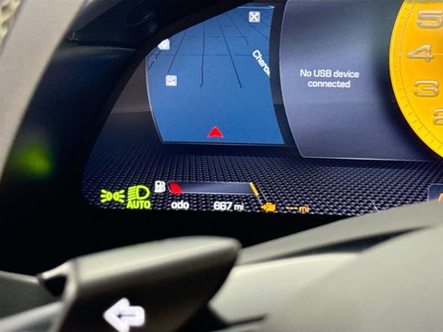 Certified 2025 Ferrari Roma Spider RWD image 31